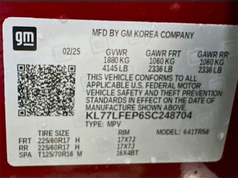 Used 2025 Chevrolet Trax LS image 32