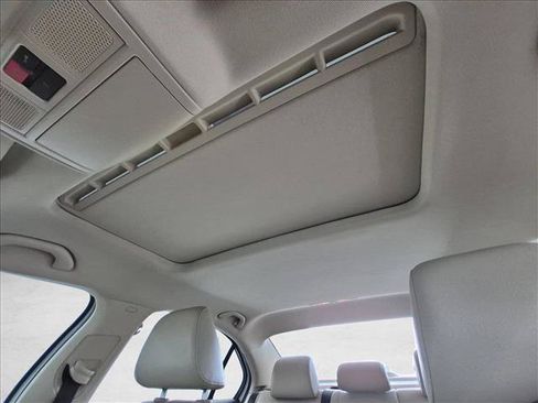 Used 2017 Volkswagen Jetta SEL FWD image 16