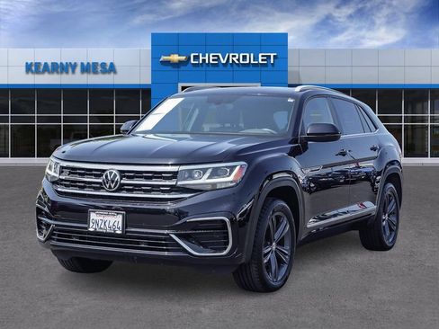 Used 2020 Volkswagen Atlas Cross Sport SE w/ Panoramic Sunroof Package AWD/4WD image 3