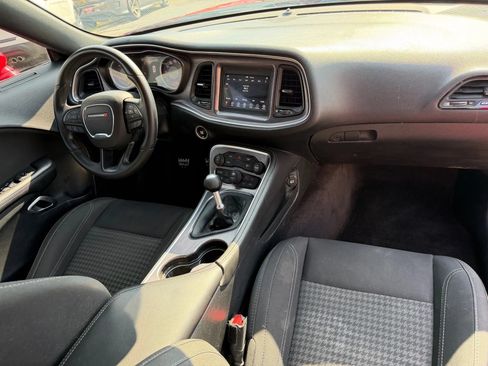 Used 2018 Dodge Challenger R/T RWD image 12