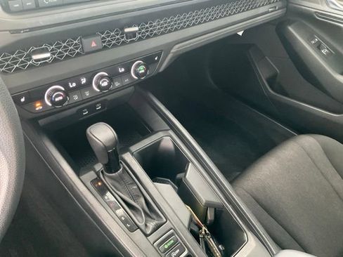 Certified 2023 Honda Accord EX image 12