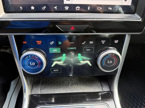 Used 2020 Jaguar XE S AWD/4WD image 48