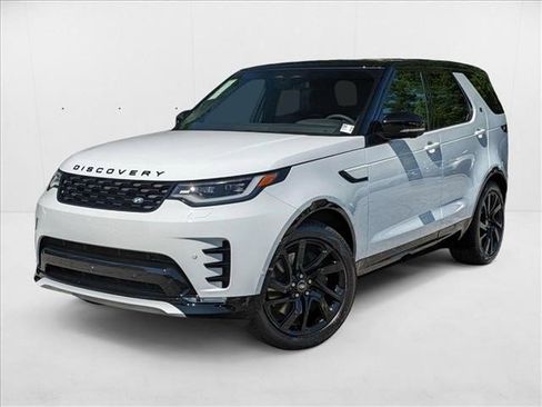 New 2025 Land Rover Discovery Dynamic SE image 1