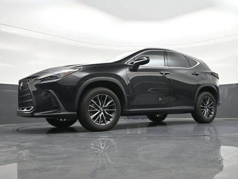 Used 2023 Lexus NX 250 FWD w/ Towing Package (2000 Lbs) image 23