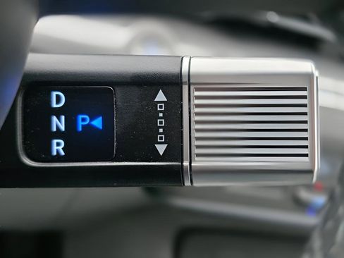 Certified 2024 Hyundai Kona SEL FWD image 34