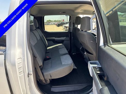 Used 2023 Ford F250 XLT w/ FX4 Off-Road Package AWD/4WD image 12