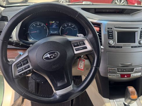 Used 2014 Subaru Outback 2.5i Limited AWD/4WD image 17