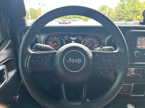 Used 2021 Jeep Wrangler Sport AWD/4WD image 15