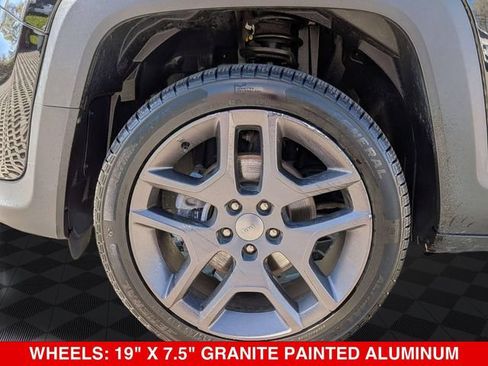 Used 2020 Jeep Renegade Altitude AWD/4WD image 10