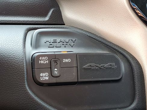 Used 2024 RAM 2500 Laramie w/ Safety Group AWD/4WD image 30