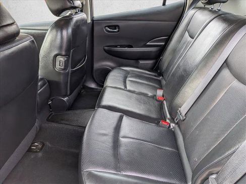 Used 2017 Nissan Leaf SL image 17
