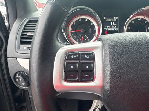 Used 2017 Dodge Grand Caravan GT w/ Safety Sphere Group FWD image 31