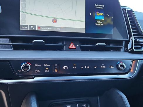 Used 2023 Kia Sportage X-Line AWD/4WD image 14