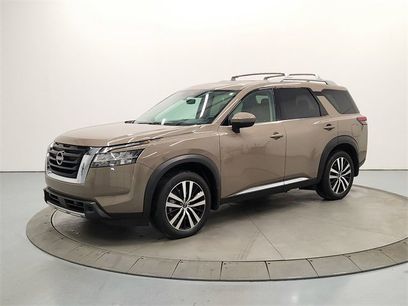 Used 2024 Nissan Pathfinder Platinum w/ Cargo Package