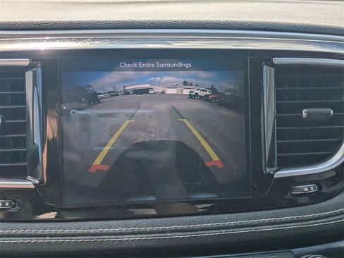 Used 2019 Chrysler Pacifica Limited w/ S Appearance Package image 20