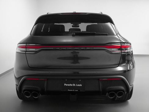 Used 2025 Porsche Macan Turbo image 7