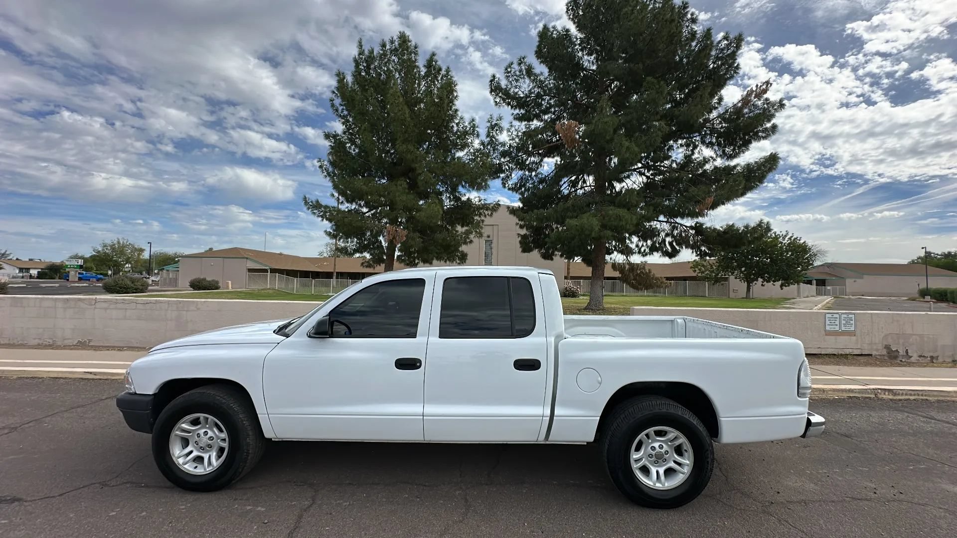 Used 2004 Dodge Dakota Sport w/ PWR Convenience Group RWD image 1
