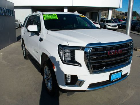 Certified 2024 GMC Yukon SLT w/ SLT Luxury Package image 10