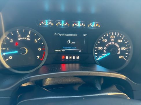 Used 2018 Ford F150 XLT w/ Equipment Group 302A Luxury RWD image 11