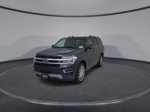 Used 2023 Ford Expedition Limited AWD/4WD image 6