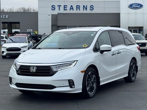 Used 2022 Honda Odyssey Elite image 2