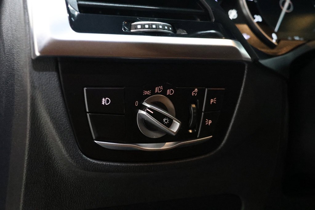 Used 2018 BMW X3 xDrive30i w/ M Sport Package AWD/4WD image 21