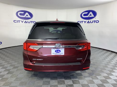 Used 2018 Honda Odyssey Touring image 4