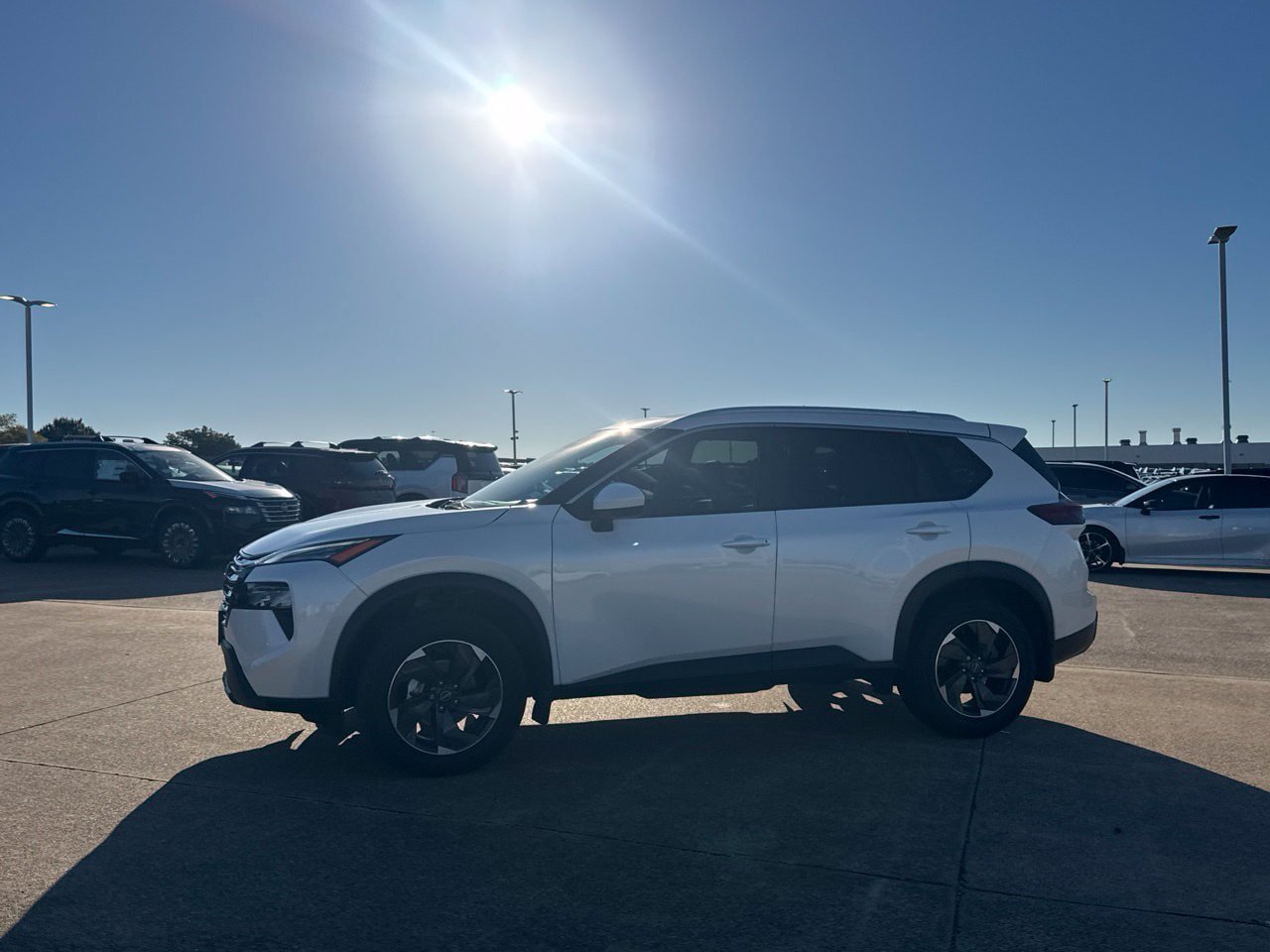 Certified 2024 Nissan Rogue SV w/ SV Premium Package FWD image 16