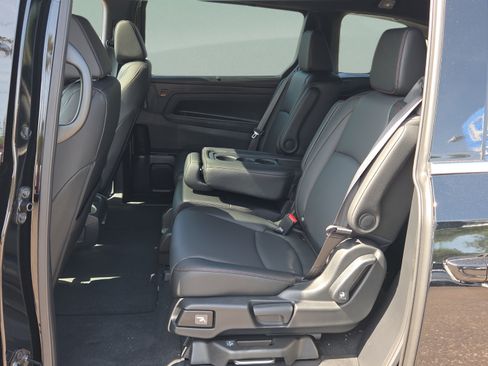 Used 2026 Honda Odyssey Sport-L image 11