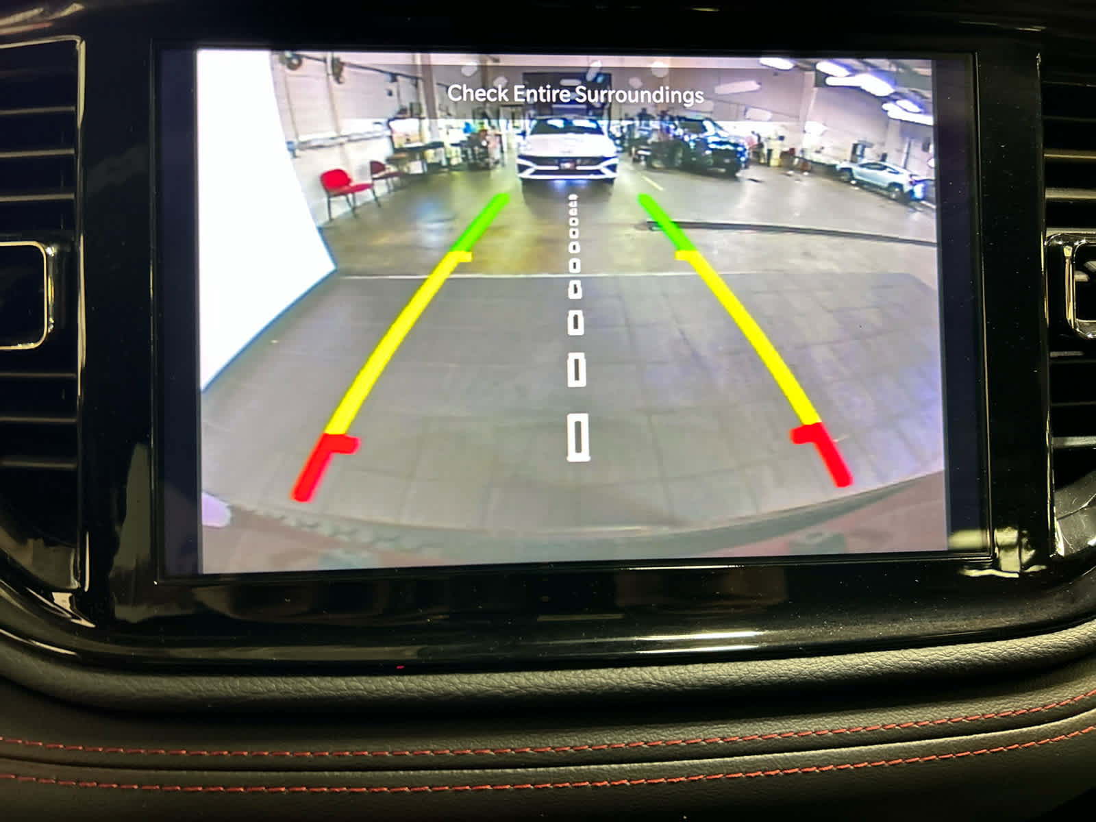 Used 2023 Dodge Durango R/T w/ Tow 'N Go Package AWD/4WD image 15