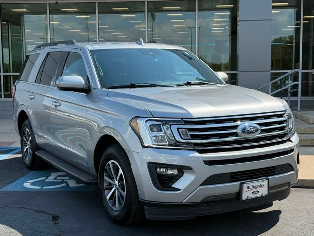Used 2021 Ford Expedition XLT RWD image 2