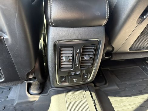 Used 2021 Jeep Grand Cherokee Limited w/ Quick Order Package 28K 80th image 13