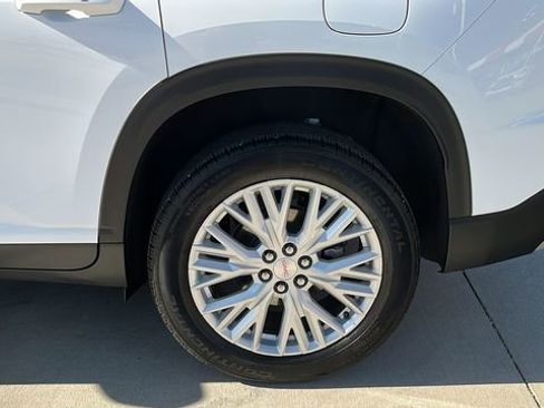 Used 2025 GMC Acadia Elevation w/ Elevation Premium Package FWD image 22