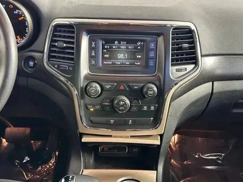 Used 2015 Jeep Grand Cherokee Laredo w/ Quick Order Package 23E AWD/4WD image 31