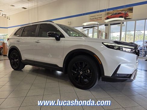 Used 2024 Honda CR-V Sport Touring image 3