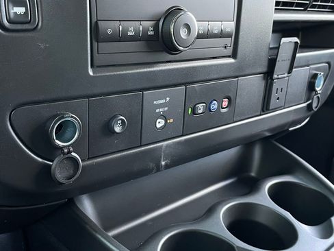 New 2026 Chevrolet Express 3500 LS RWD image 19