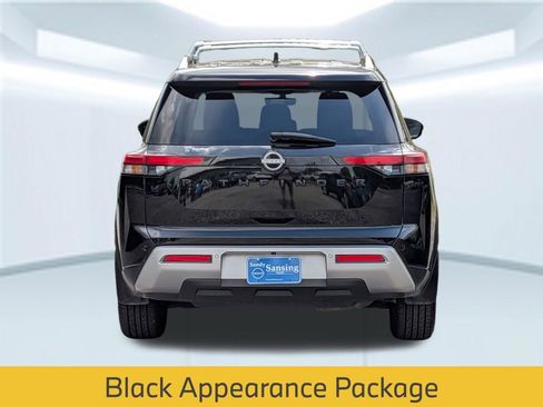 Used 2023 Nissan Pathfinder SL w/ Lighting Package (N92) FWD image 6
