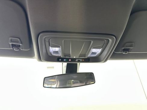 Used 2021 Chevrolet Silverado 1500 Custom image 24