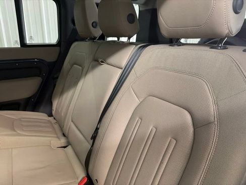 Used 2020 Land Rover Defender 110 SE AWD/4WD image 15