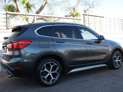 Used 2018 BMW X1 sDrive28i image 4
