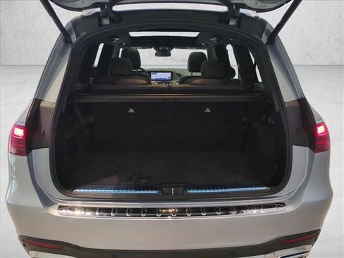 Used 2025 Mercedes-Benz GLS 450 4MATIC image 6