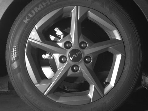 Used 2025 Kia K4 image 12