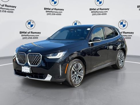 Used 2026 BMW X3 xDrive30i w/ Premium Package AWD/4WD image 1