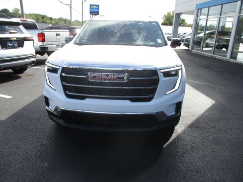 Used 2025 GMC Acadia Elevation image 32