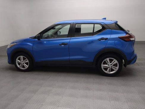 Used 2021 Nissan Kicks S FWD image 3