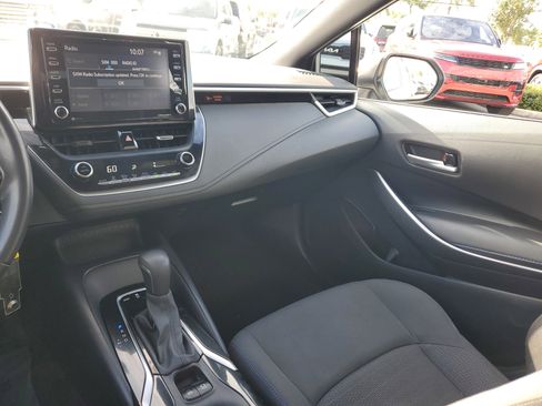 Used 2021 Toyota Corolla SE image 22