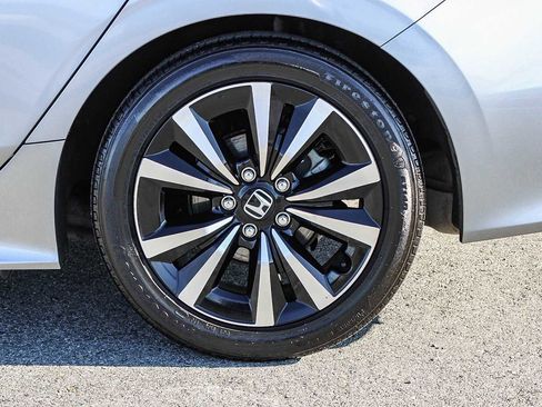 Used 2024 Honda Civic EX image 8