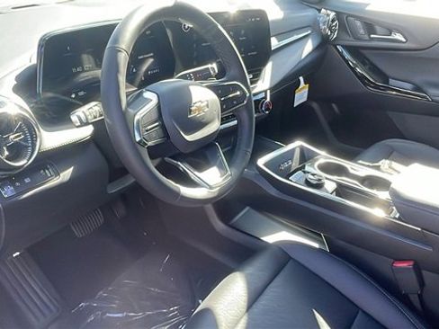 New 2026 Chevrolet Equinox LT image 10