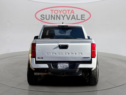 Used 2024 Toyota Tacoma TRD Off-Road image 8