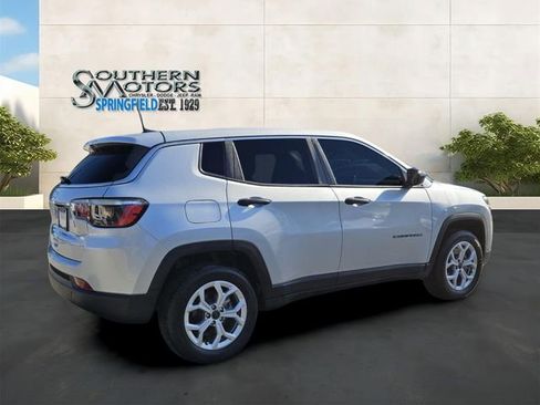 Used 2025 Jeep Compass Sport AWD/4WD image 5
